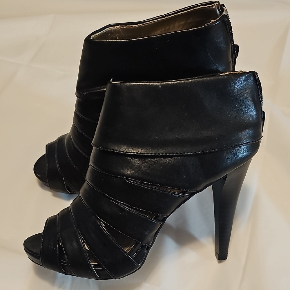 Mossimo Elegant Black High Heel Ankle Shoes